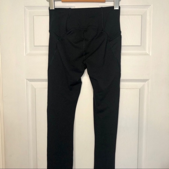 UNDER Armour Black High Waisted Celliant Leggings extra small - Picture 3 of 5